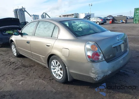 2004 Nissan Altima 2.5 S из США, поврежденный, VIN 1N4AL11D54C190178